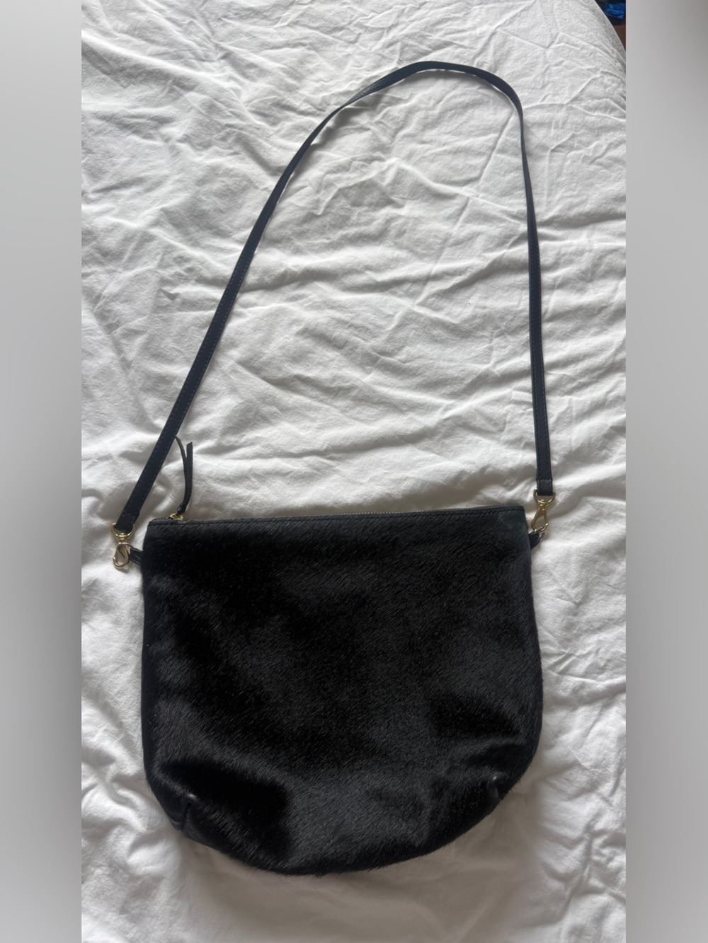 Primecut Black Cowhide Leather Crossbody Bag Portland